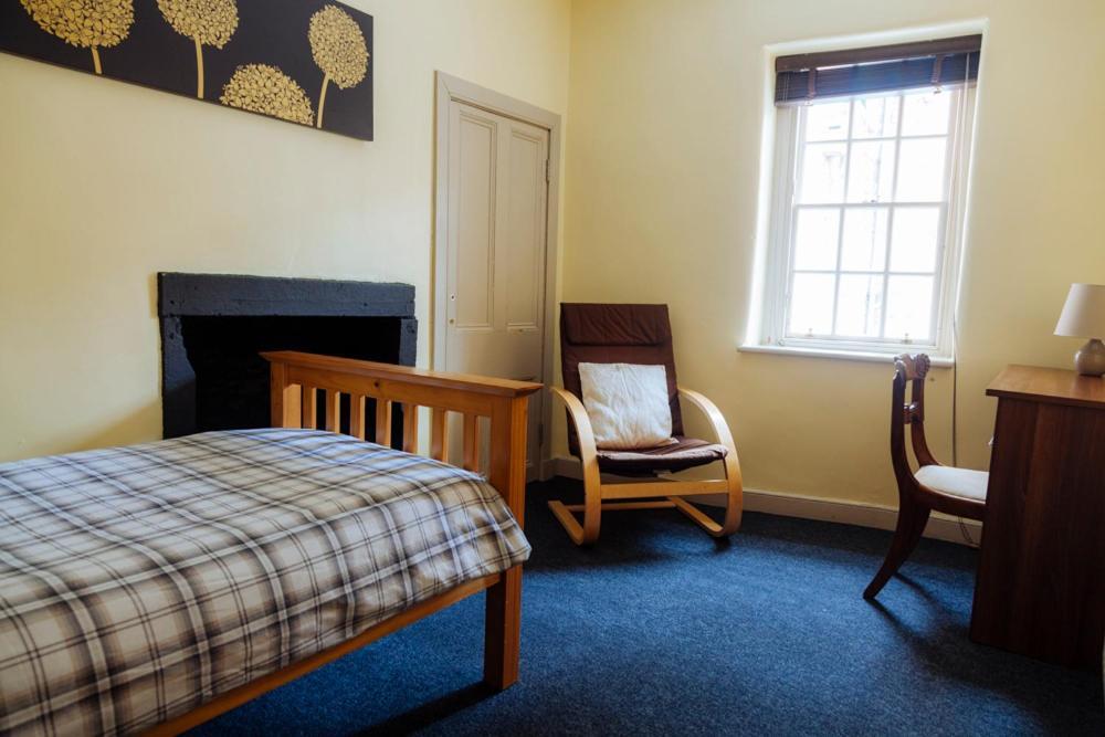 Dundee Backpackers Hostel Bagian luar foto