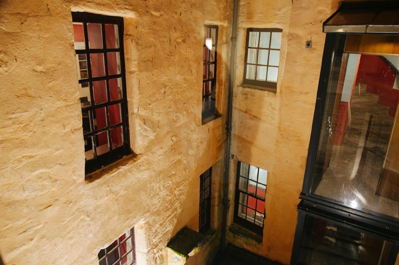 Dundee Backpackers Hostel Bagian luar foto