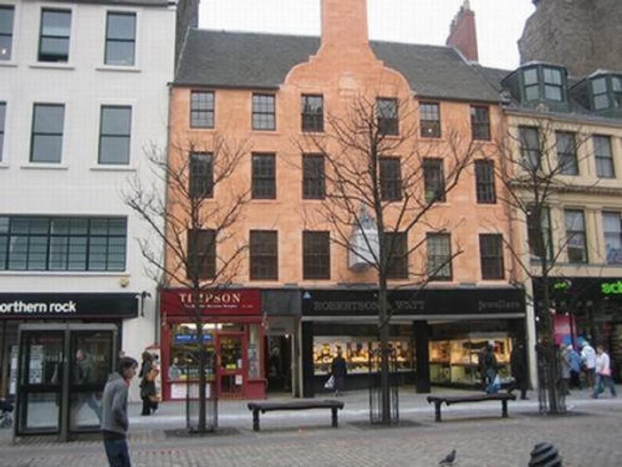 Dundee Backpackers Hostel Bagian luar foto