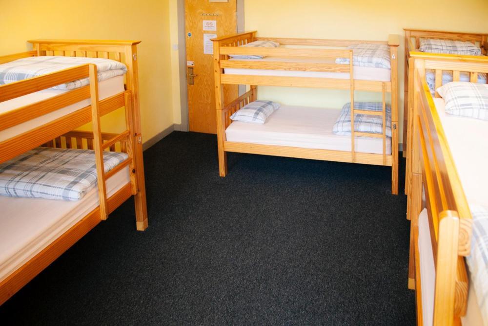 Dundee Backpackers Hostel Bagian luar foto